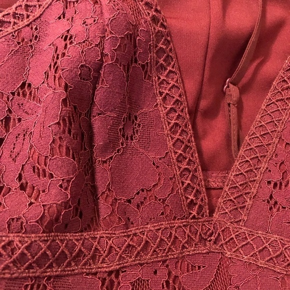 LULUS Late Night Snack Wine Red Lace Backless Bodycon Dress Size XS - Picture 8 of 9